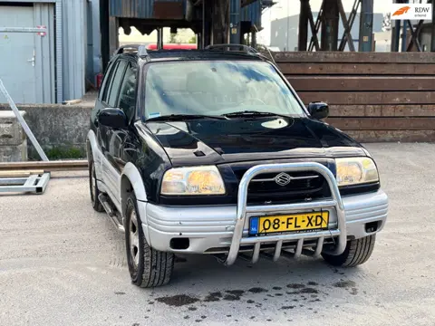 Suzuki Grand Vitara 2.5 V6 AC AUTOMAAT ZEER WEINIG GELOPEN NAP !!!