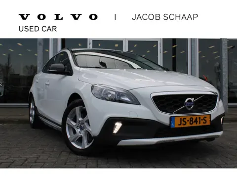 Volvo V40 Cross Country T3 Momentum | Lage KM stand | Cruise Control | Achteruitrij Camera |
