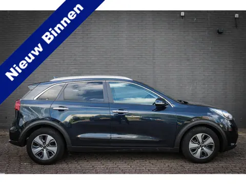 Kia Niro 1.6 GDi Hybrid DynamicPlusLine Net binnen-Nu al te bezichtigen
