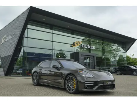 Porsche Panamera Sport Turismo 4.0 V8 Turbo S 700pk E-Hybrid Panoramadak Keramisch Luchtvering 4-wie