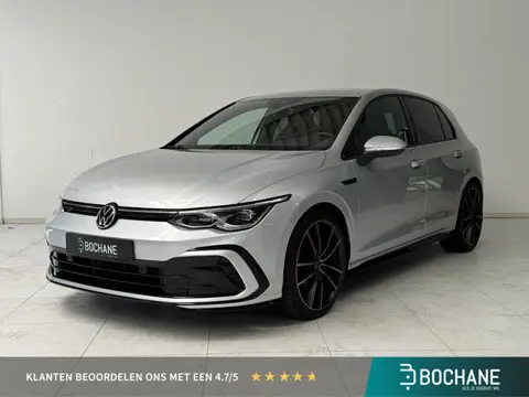 Volkswagen Golf 1.5 eTSI R-Line Business | Navigatie | Achteruitrijcamera | Trekhaak | All-Season Ba