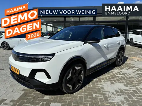 Opel Grandland Electric Ultimate AWD 73 kWh | DEMO | ECC | Panorama dak | Navigatie | Leder | AGR | 