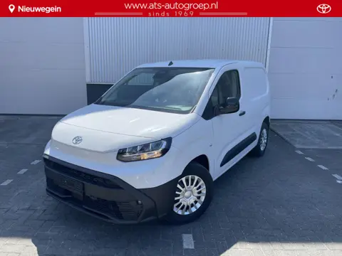 Toyota PROACE CITY Electric Challenger Special 50 kWh |  uit voorraad |  10 KM | 2 stuks