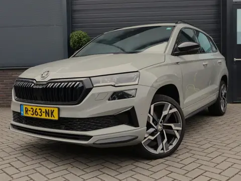 Skoda Karoq 1.5 TSI ACT Sportline Business | ACC | Stoelverwarming | Digitaal Cockpit