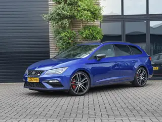 SEAT Leon ST 2.0 TSI 4DRIVE CUPRA Panoramadak Adaptive Cruise Car play Alcantara Camera