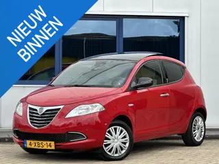 Lancia Ypsilon 0.9 TwinAir Gold l Panoramadak l Automatisch inparkeren l Cruise l