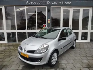 RENAULT CLIO 1.4-16V EXTREME PANODAK
