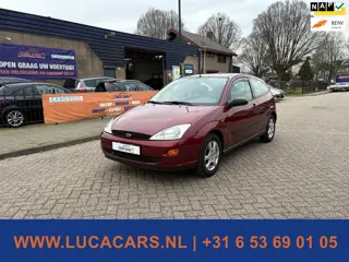 Ford Focus 1.6-16V Trend 2X SLEUTEL + BOEKJES!