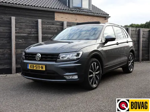 Volkswagen Tiguan 2.0 TSI 4Motion Highline NL-auto, adap. cruise, pano, LED