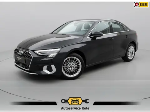 Audi A3 Limousine 30 TFSI Advanced edition * Navigatie * Parkeersensoren * Sportstoelen * Cruise Con