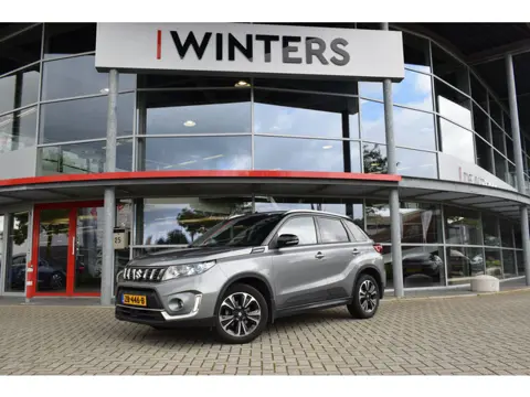 Suzuki Vitara 1.4 Boosterjet Stijl | Panoramadak | Trekhaak | Adaptieve Cruise | Climate Control | T