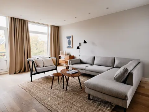 Woning aan de Bilderdijkkade te Amsterdam