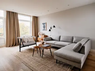 Woning aan de Bilderdijkkade te Amsterdam