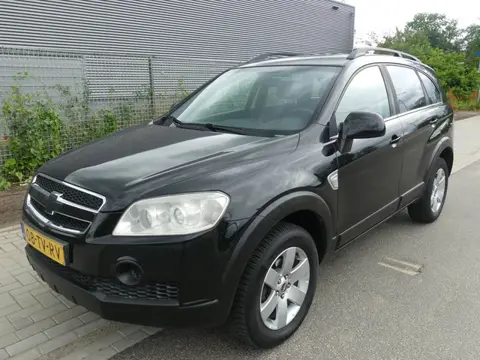 Chevrolet Captiva 2.4i Style 2WD - EXPORT