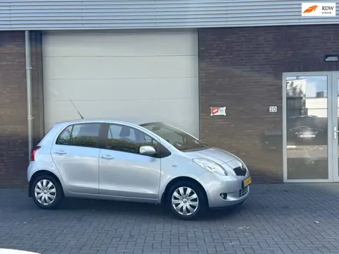 Toyota Yaris 1.3 VVTi Sol MMT|AUTOMAAT|AIRCO|NIEUWE APK