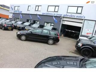 Volvo V50 2.4 D5 Edition II / Leer / MOTOR + BAK = GOED !