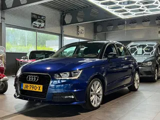 Audi A1 Sportback 1.0 TFSI Adrenalin # S-Line # Automaat # PDC # Keurig nette auto!!