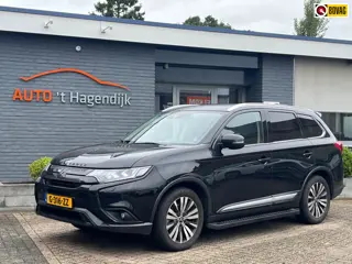 Mitsubishi Outlander 2.0 150pk AUT pano trekh 7pers NAP NL-auto