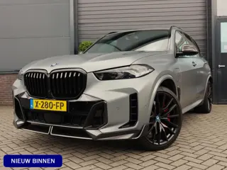 BMW X5 xDrive50e M Sport | Sky Lounge | M Stoelen | Carbon Exterieur/Interieur | trekhaak | Bomvol