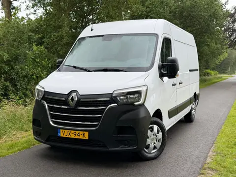 Renault Master T33 2.3 dCi 135 L2H2 Work Edition |'' 104.000 KM '' + Achteruitrijcamera Nu € 13.999,