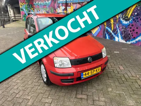 Fiat Panda 1.1 Young stuurbekrachtiging rijd goed apk december 2026 lak hier en daar niet netjes koo