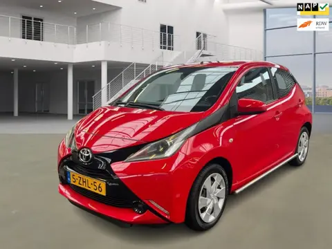 Toyota Aygo 1.0 VVT-i x-play