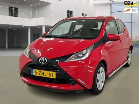 Toyota Aygo 1.0 VVT-i x-play