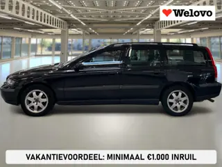 Volvo V70 2.4 Comfort Line Nieuwe koppeling, trekhaak, verwarmde stoelen...