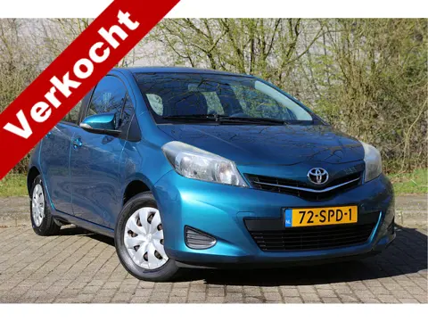 Toyota Yaris 1.0 VVT-i 70pk Aspiration | NL-auto | Facelift model! | 5 deuren | Airco | Camera | Rad
