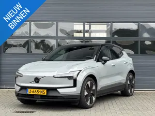 VOLVO EX30 TWIN MOTOR PERFORMANCE ULTRA 69 KWH I TREKHAAK I STOEL- EN STUURVERWARMING I 428PK I ADAP