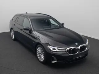 BMW 5 Serie Touring 530e LUXURY ** LASER, GEV. COMFORTST, MEMORY, HuD, H&K SOUND, 18-inch LMV, ** 1e
