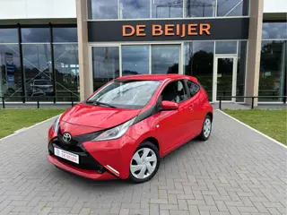 Toyota Aygo 1.0 VVT-i x-play Airco I All season I Bluetooth
