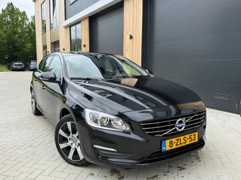 Volvo V60 2.4 D6 AWD Plug-In Hybrid (bj 2015) XENON|NAVI|STOELVERW
