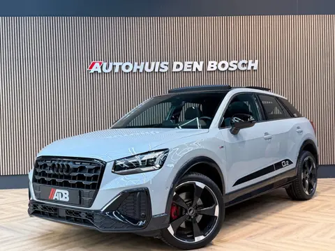 Audi Q2 35 TFSI S Line. Pano - Matrix - Ambiance - B&O - ACC