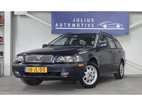 Volvo V40 1.8 Europa Volledig Onderhouden Trekhaak Xenon Leer Garantie Mooi!