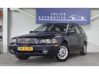 Volvo V40 1.8 Europa Volledig Onderhouden Trekhaak Xenon Leer Garantie Mooi!