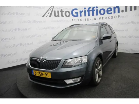 Škoda Octavia Combi 1.4 TSI Greentech Ambition keurige station met trekhaak