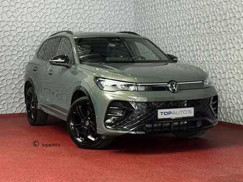 Volkswagen Tiguan 1.5 eHYBRID 272 PK NW AUTO R-LINE VW.TREKHAAK BLACK PANO XL.NAVI STOEL/STUUR VERW.