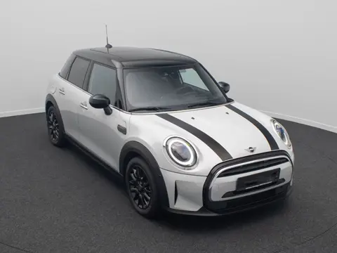 MINI 1.5 Cooper Steptr.Aut.-7 ** LED, LEDER, NAVI+, PANORAMA, HuD, KEYLESS, H&K SOUND, CAMERA ** 1e 