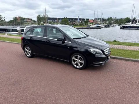 Mercedes-Benz B-klasse 200 Ambition