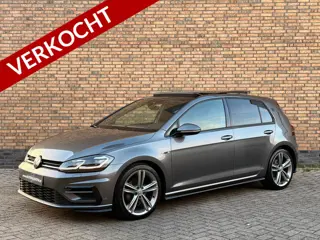 Volkswagen Golf 1.5 TSI 3x R-line Pano Dsg Virtual Dyn Blind Acc led