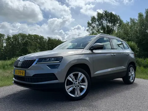 Skoda Karoq 1.0 TSI Style Business Automaat | 1e Eigenaar | Camera | Apple CarPlay & Android Auto | 