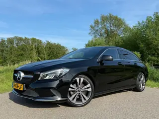 Mercedes-Benz CLA-klasse Shooting Brake 180d Business Solution AMG / Harman-Kardon / Leder / Camera 