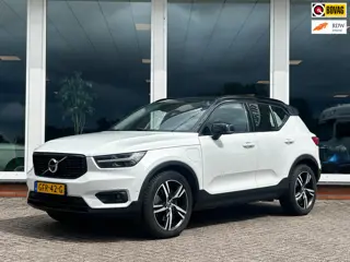 Volvo XC40 1.5 T5 Recharge R-Design 262PK - Leder - 19 inch - 360 Camera - Trekhaak