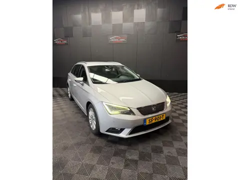 Seat Leon ST 1.6 TDI Style Business | Led | Navi | Alcantara | PDC |