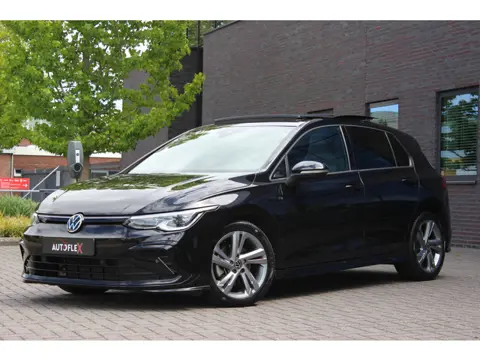 Volkswagen Golf 1.5 eTSI R-Line