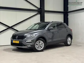 Volkswagen T-Roc 1.0 TSI Style Business | navi | virtual | trekhaak |
