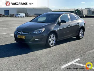 Opel Astra 1.4 Turbo Cosmo Clima, Cruise, PDC