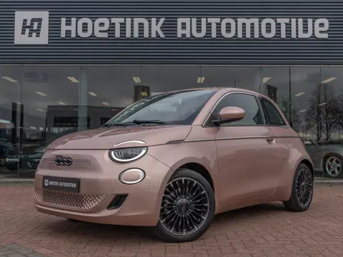 Fiat 500 3+1 La Prima 42 kWh | SOH 90,3% | Rose Gold | Dealer onderhouden | Camera