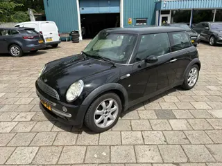 Mini 3-Deurs 1.6 One Salt
